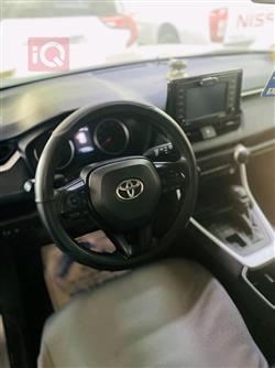 تۆیۆتا ڕاڤ 4